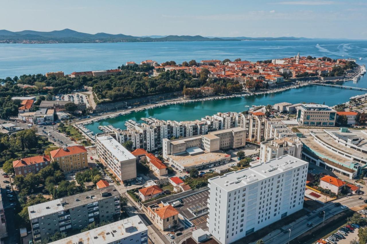 Ambassador Apartment Zadar Bagian luar foto